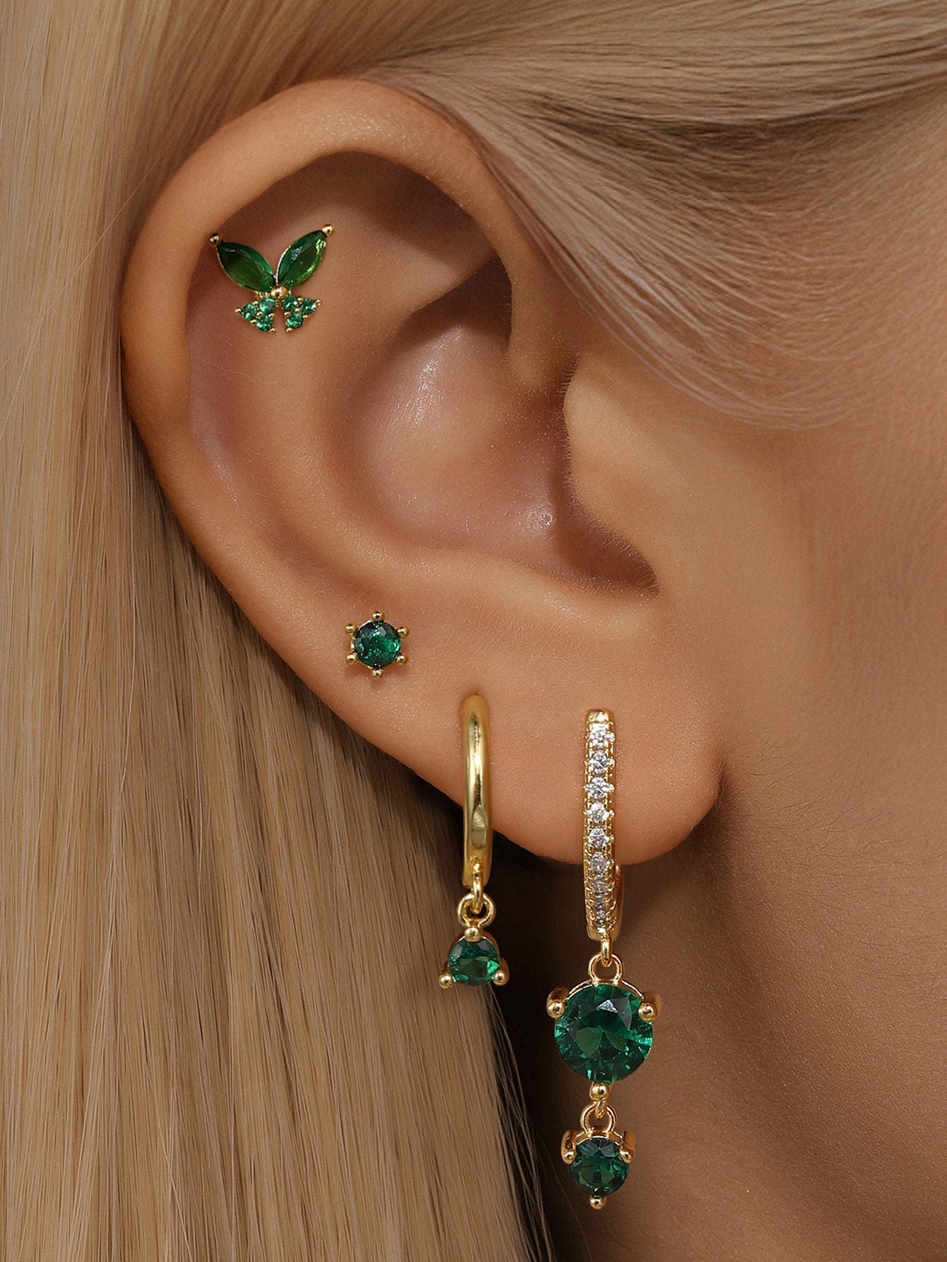 Anja – Finom szegélyű arany fülbevalók