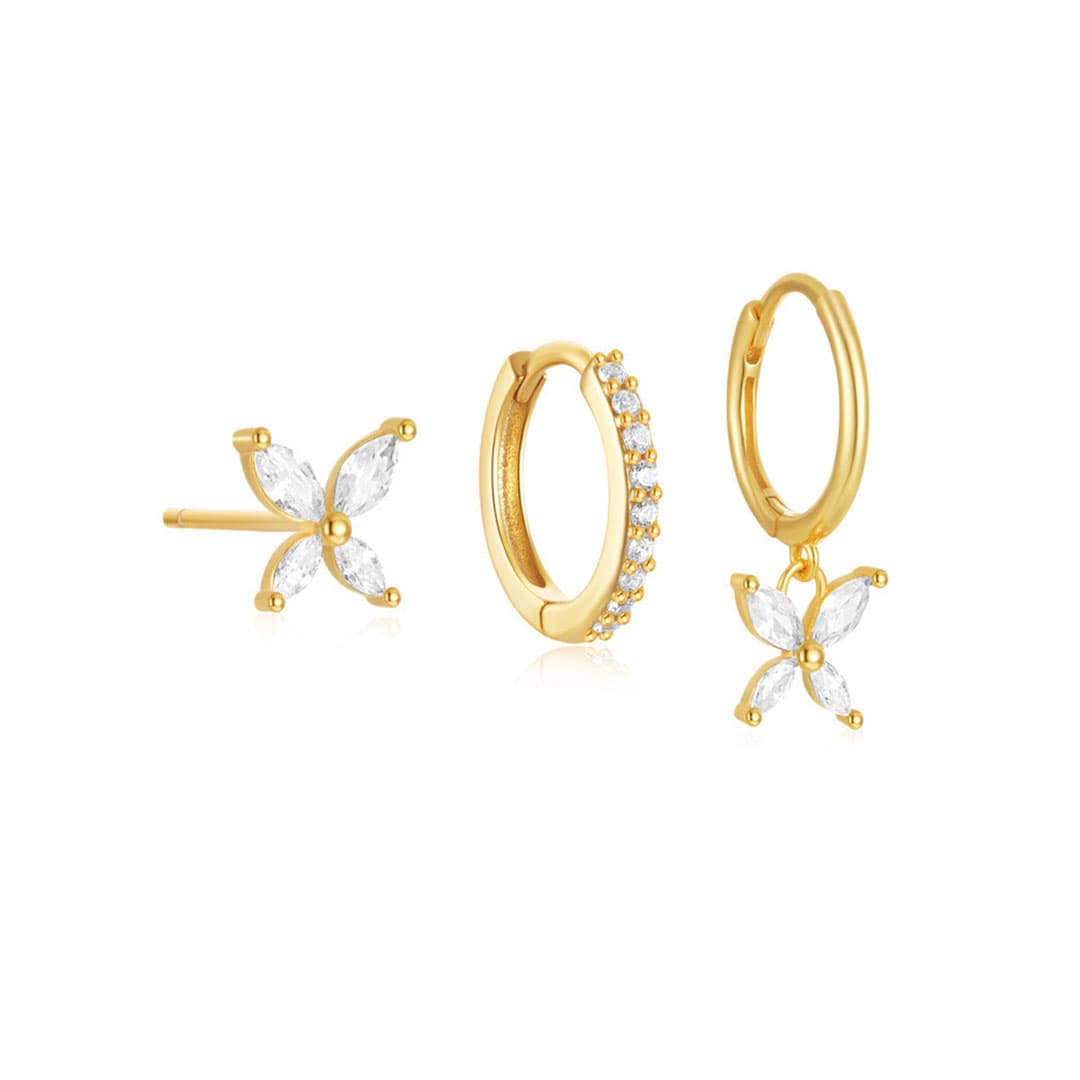 Patricia – Arany fülbevalók finom szerkezettel.