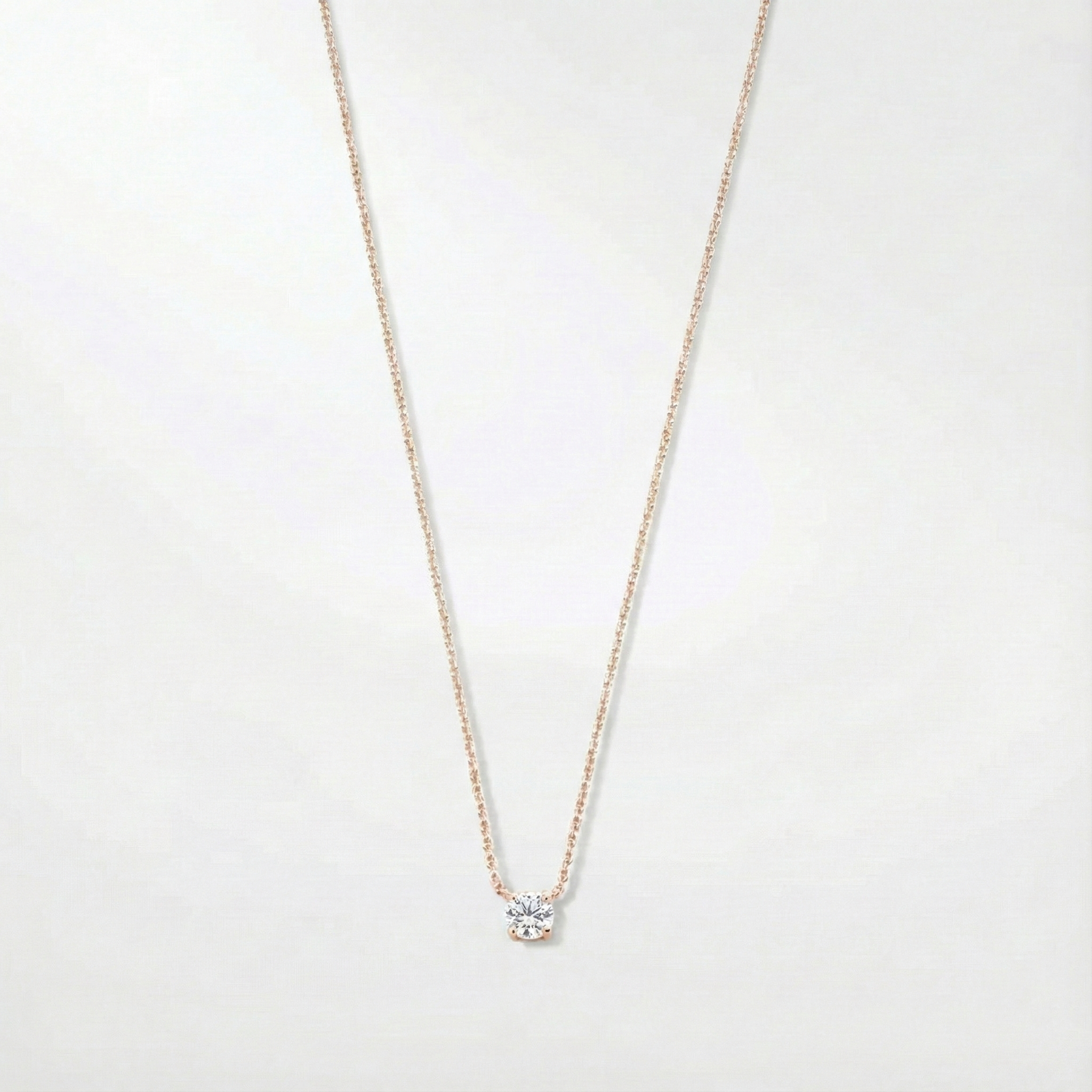 Klára nyaklánc moissanitával