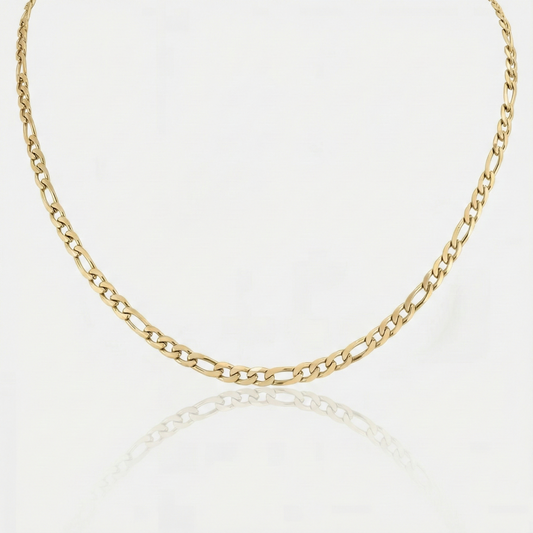 Valerie – Egyszerű láncszerkezetű arany nyaklánc.