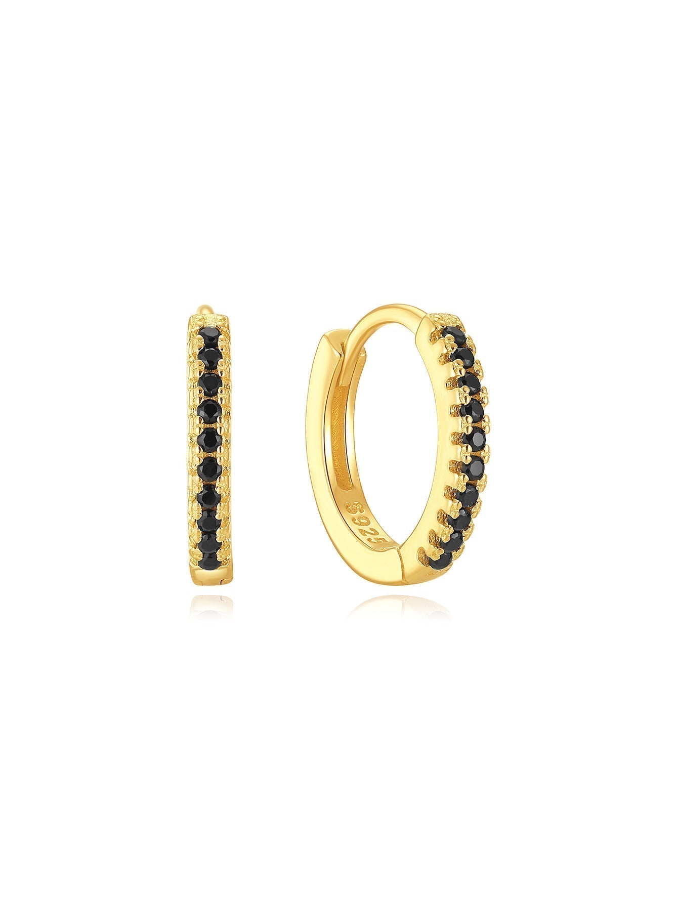 Theresia – Arany fülbevalók lágy ívvel.