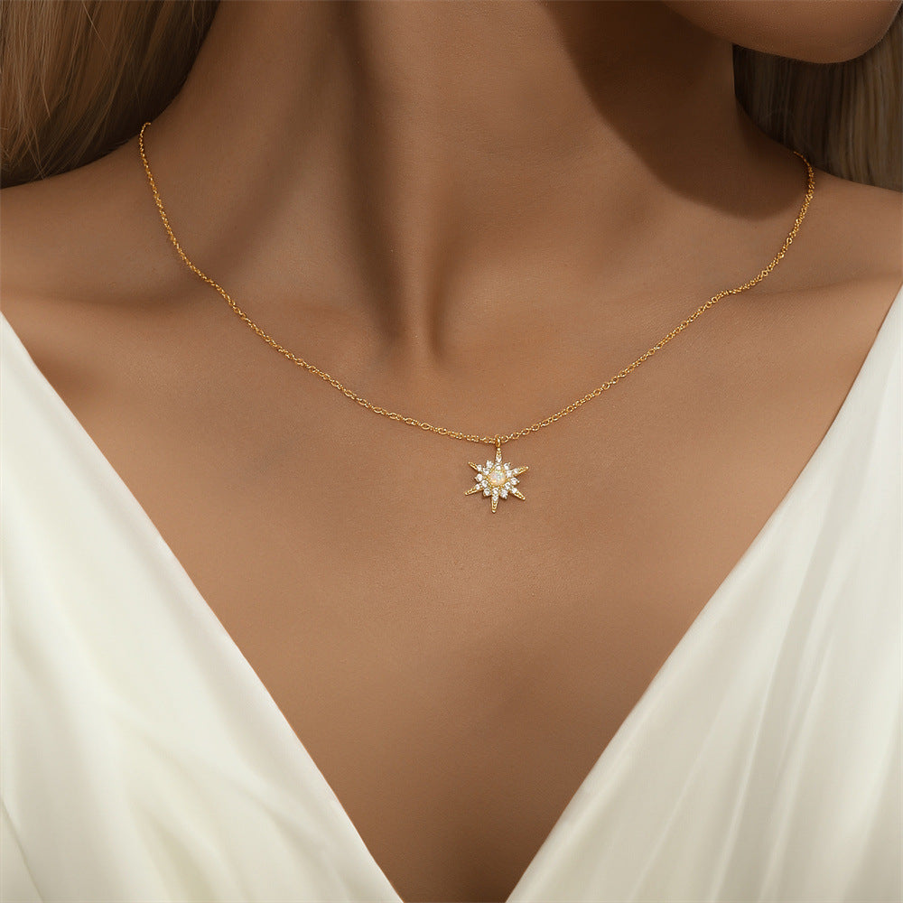 Amálie – Finom nyaklánc kerek medállal.