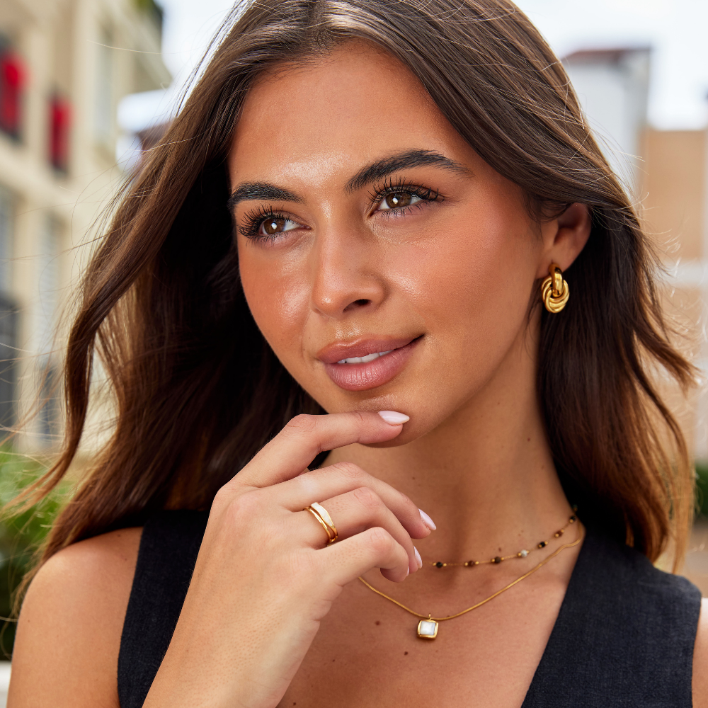 Beatrix – Egyszerű sziluettű gyűrű