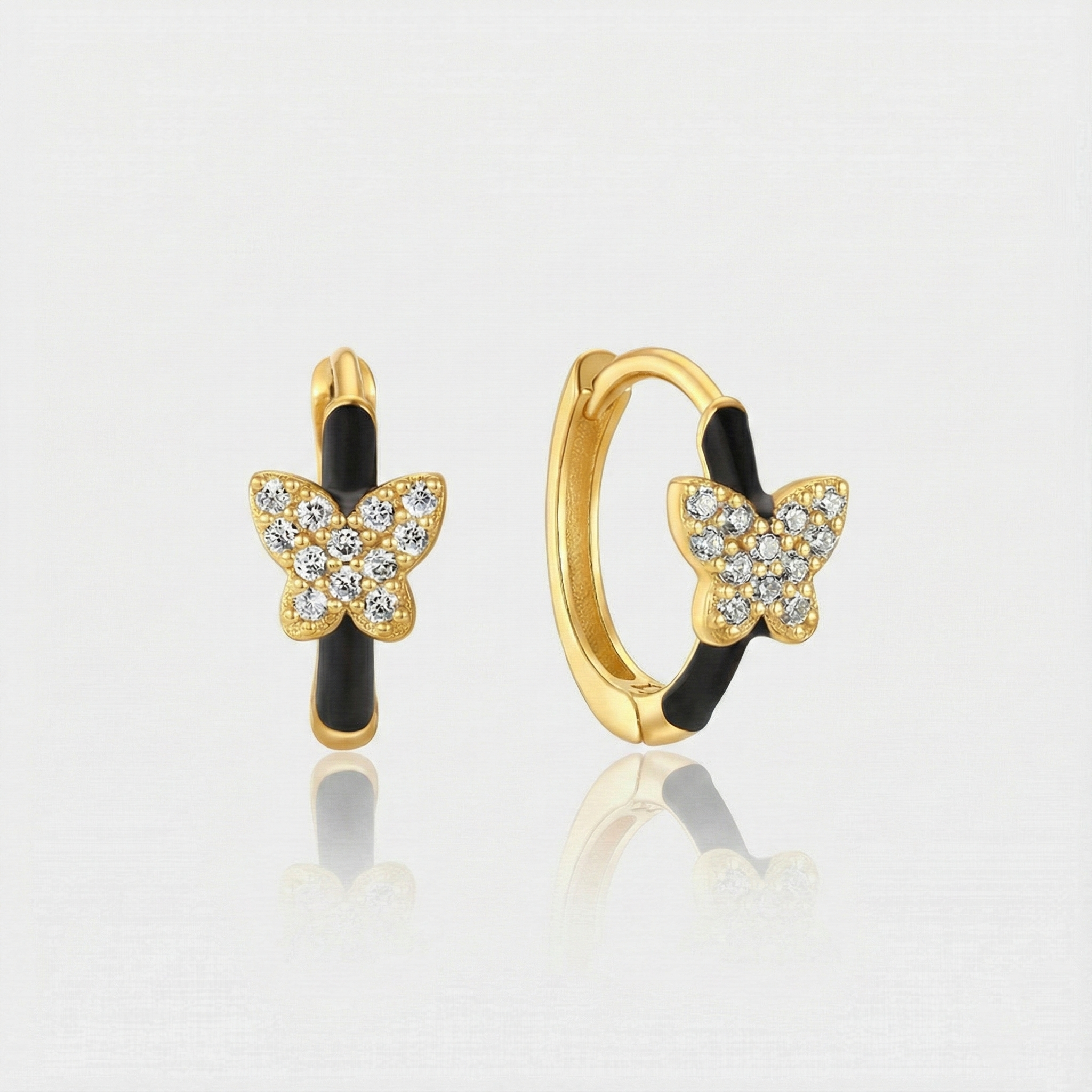 Theresia – Arany fülbevalók lágy ívvel