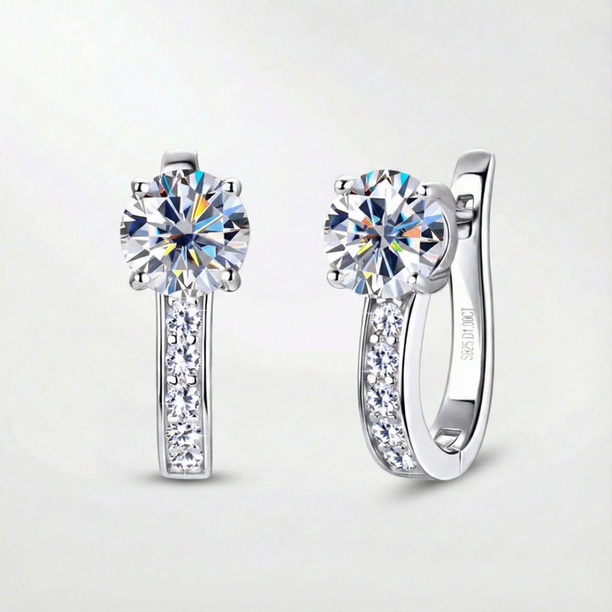 Moissanita Kanal Huggie Fülbevalók