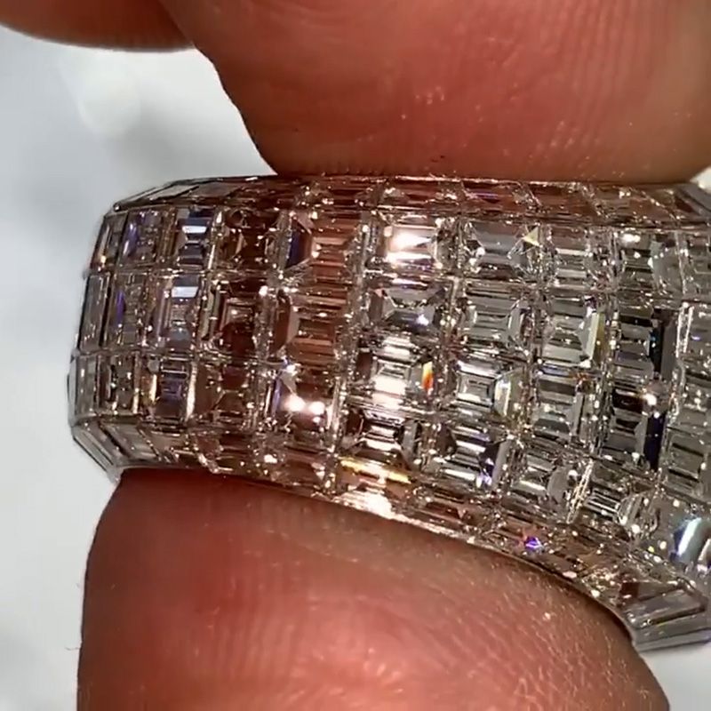 Anna-Lena – Ezüst gyémántgyűrű kerek vágással.